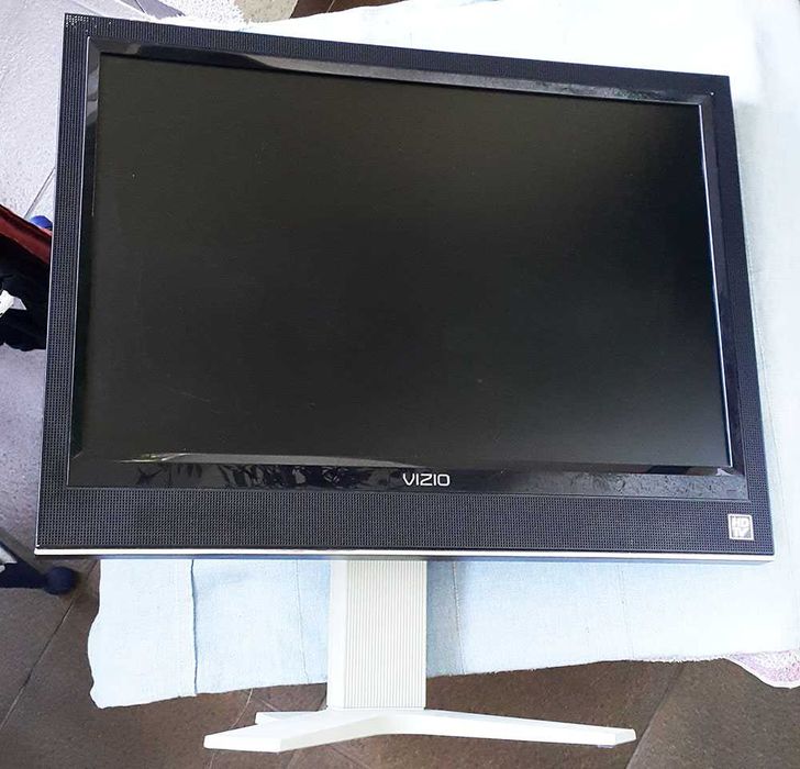 Vizio VO22L 22" 1080i HD telewizor / monitor HDMI