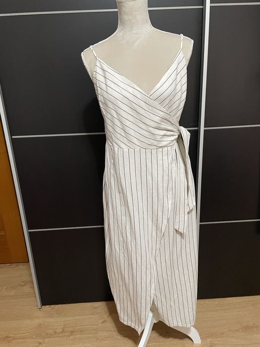 Vestido trespasse, beje c/riscas finas, comprido