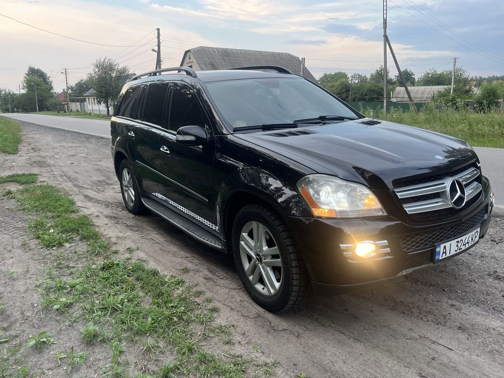 Продам хороший автомобиль