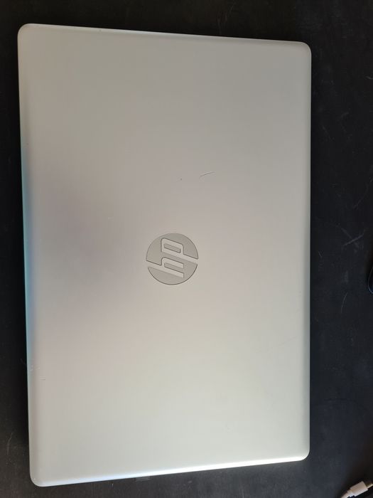 Laptop 17.3 HP 470 G7 i7 10510U 16GB 256GB SSD Radeon 530