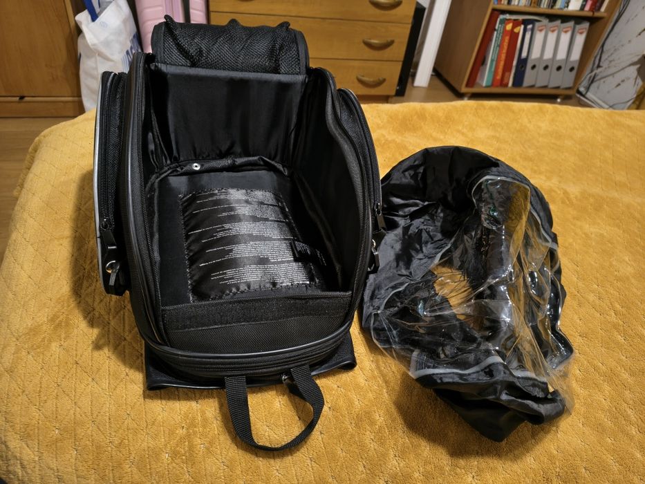 Tankbag powiększany z szelkami pokrowiec
