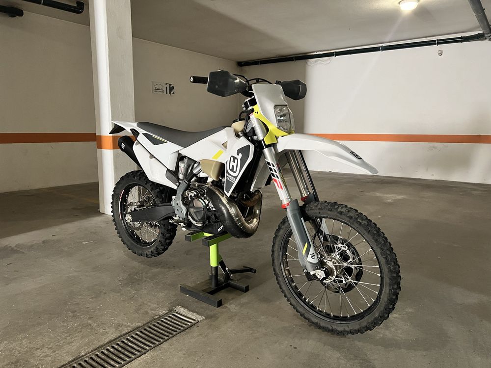 Husqvarna TE300i 2022