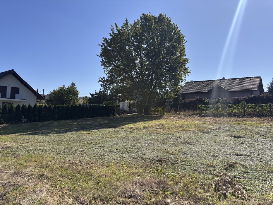 Sprzedam działkę budowlaną 900 m2 – Poręba (gm. Pszczyna)