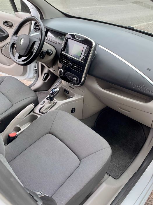 Renault ZOE (Baterias próprias)