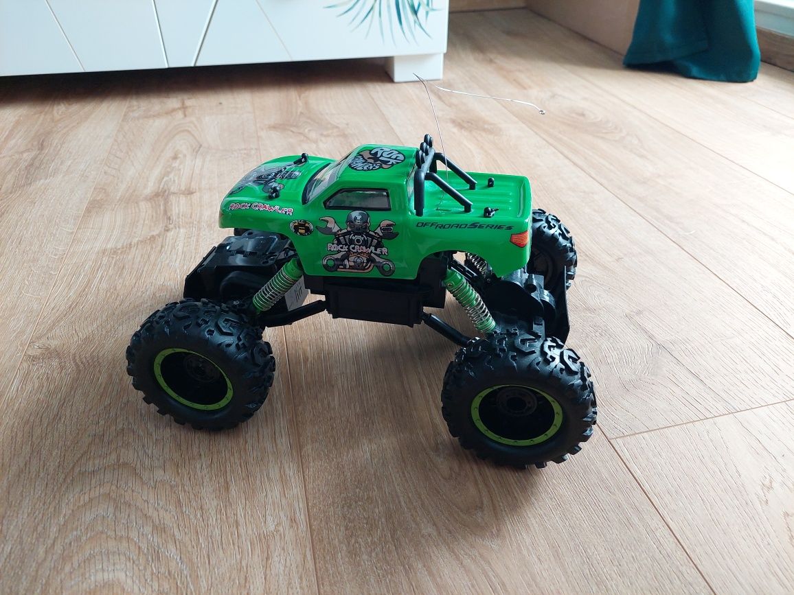 Monster truck NQD rock crawler