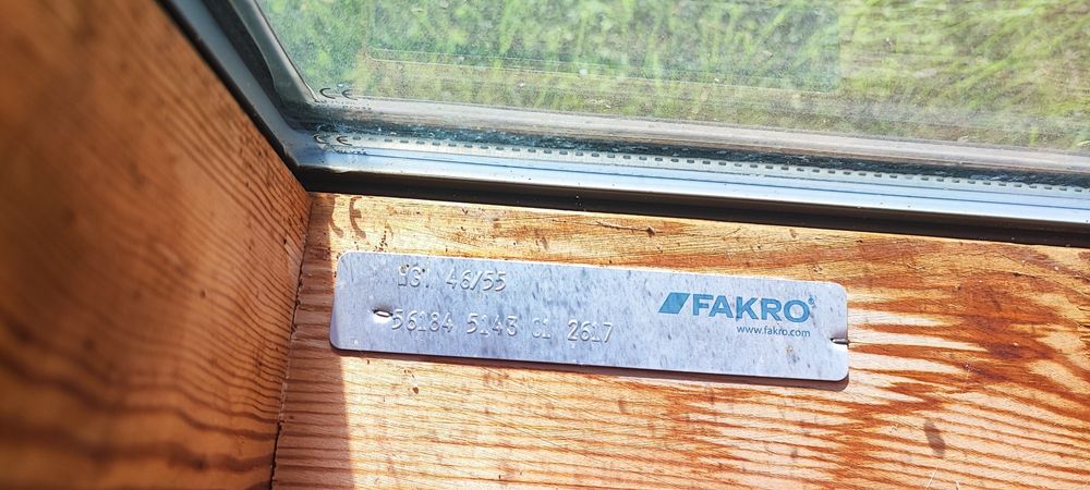 Wyłaz dachowy FAKRO WGI 46x55 z kołnierzem podwójna szyba hartowana