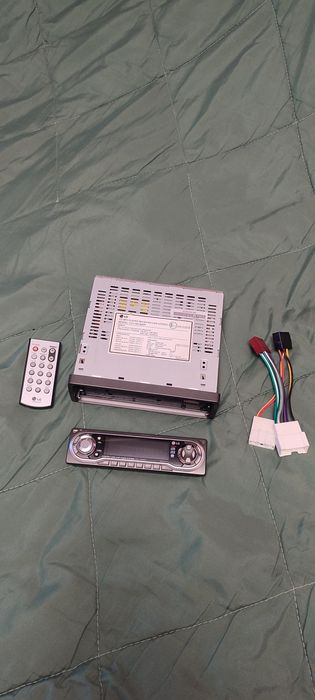 Автомагнитола LG TCH-М1000R