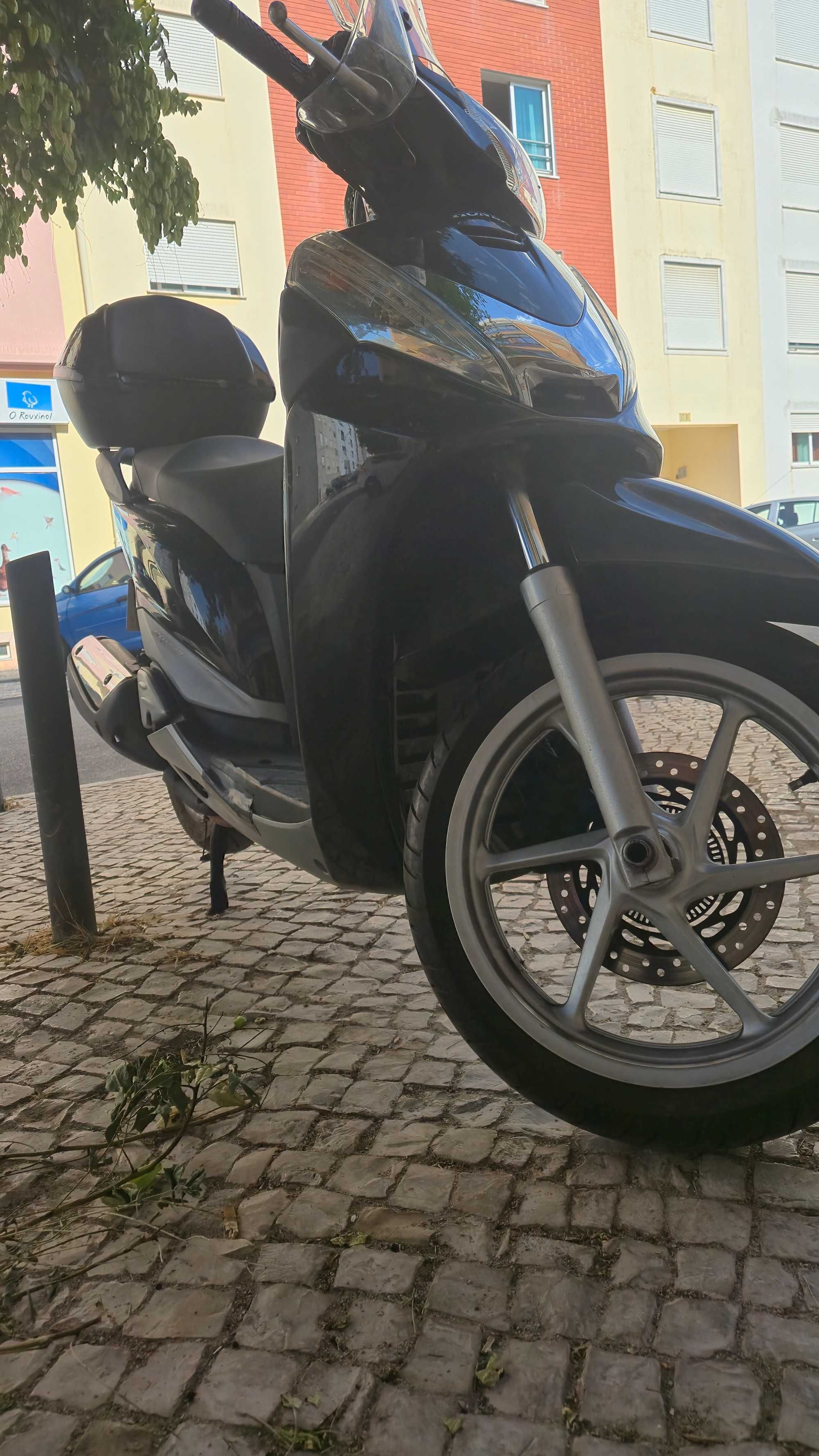 Honda SH300I scooter