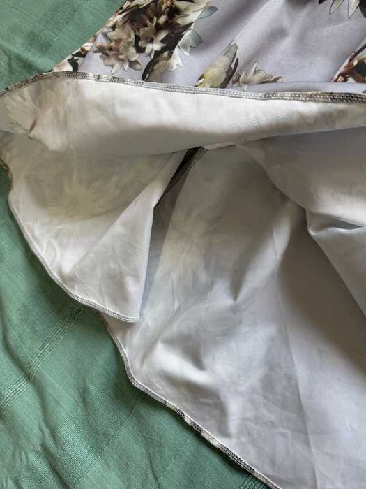 Midi spódnica w kwiaty kontrafałdy S