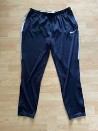 Spodnie dresowe Nike roz. XL