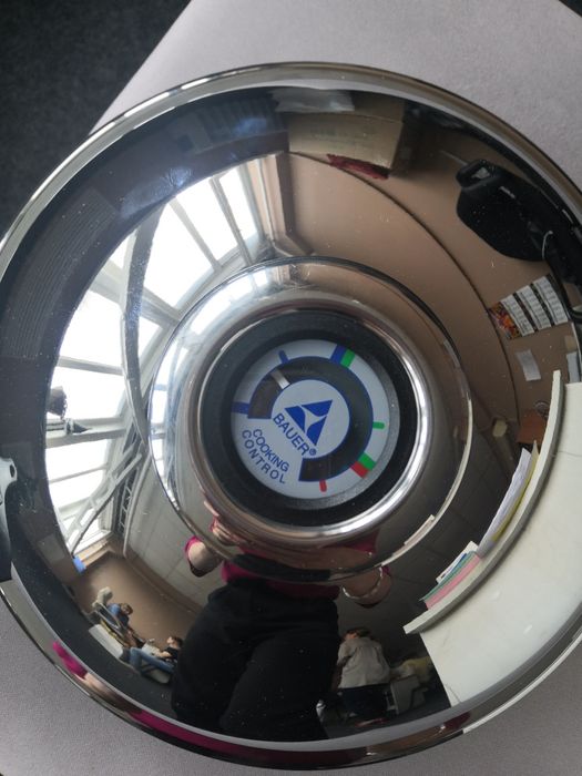 Нова сковорода BAUER