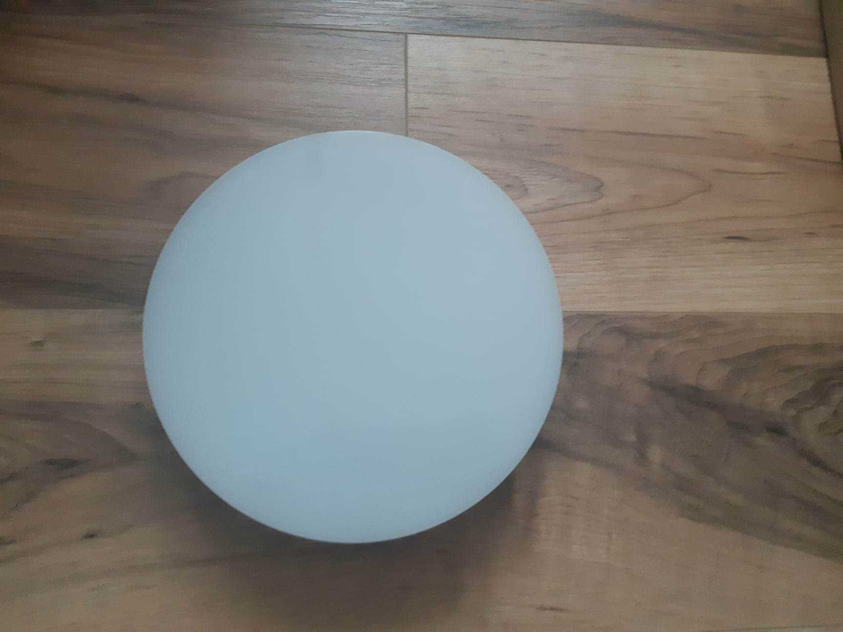 Plafon  LED natynkowy używany