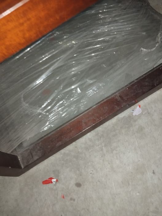 Mesa de centro em vidro ( SALDO)