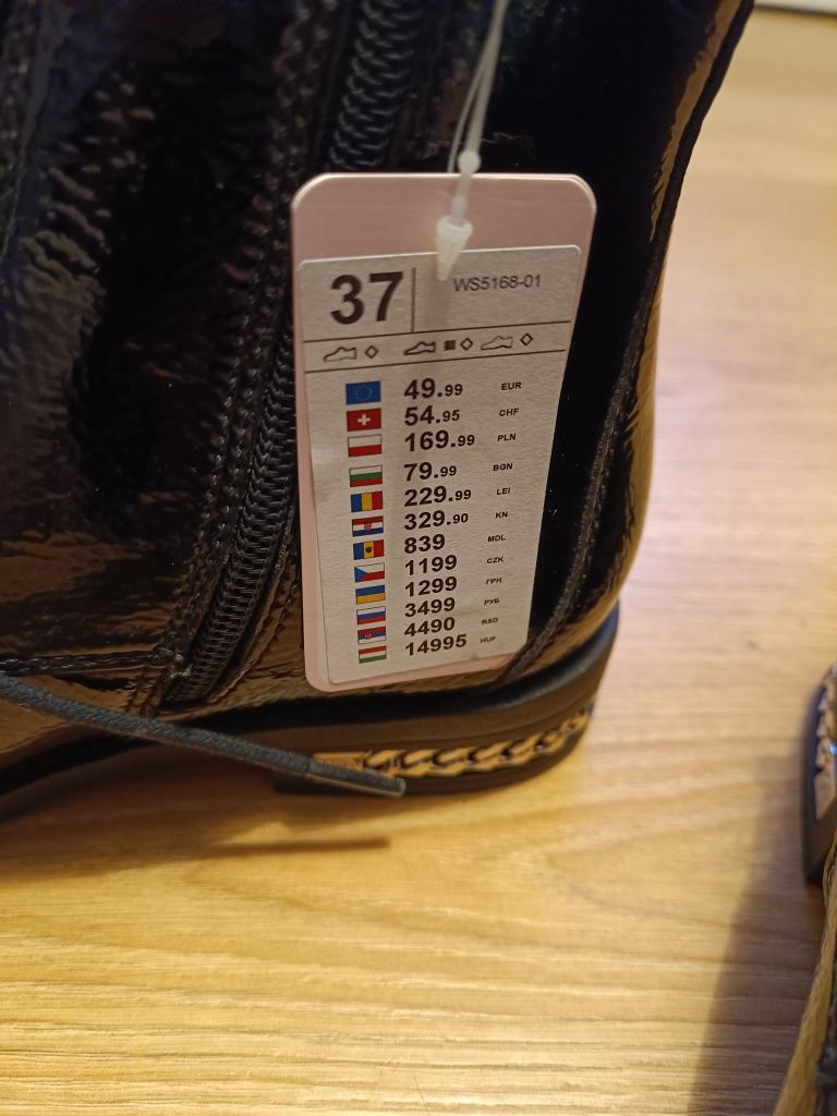 Botki czarne DeeZee