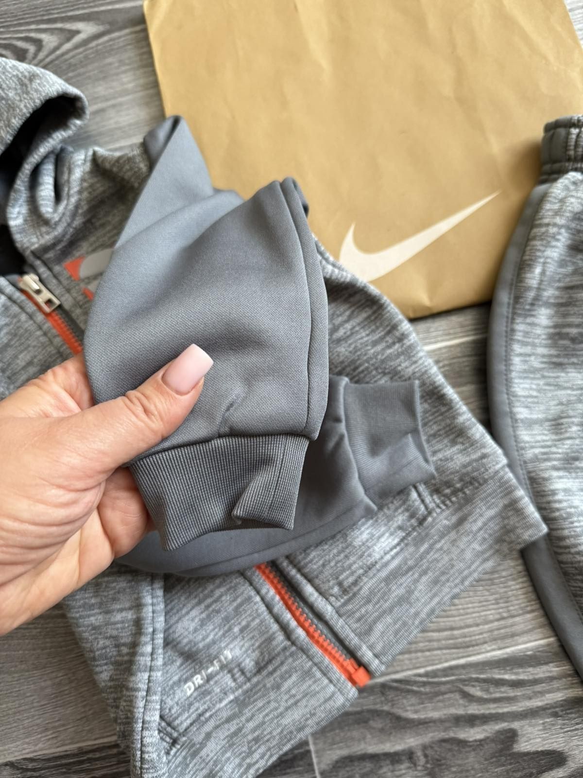 Спортивный костюм Nike. Рост 86см.