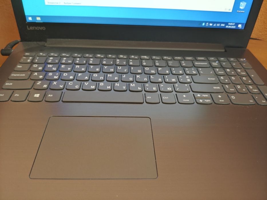 Lenovo ideapad 15 ( в ідеальному стані) 2gb відео, ssd 256, hdd 512