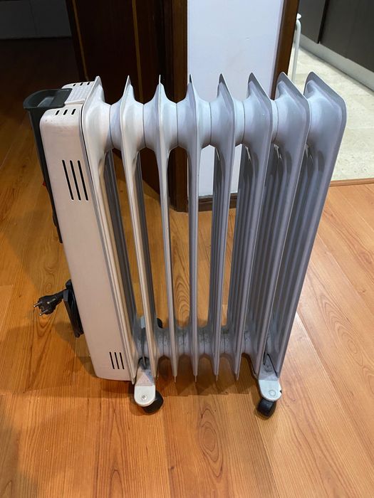 Aquecedor elétrico a óleo grande em ótimo estado!