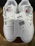 Tenis Reebok novos