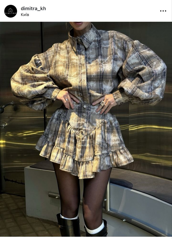 Продам костюм Dimitra