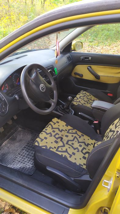 Продам Гольф 4  1,4 бензин/1999 рік