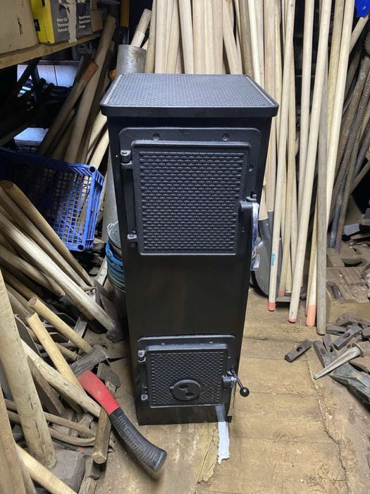 Піч на дровах чавунна