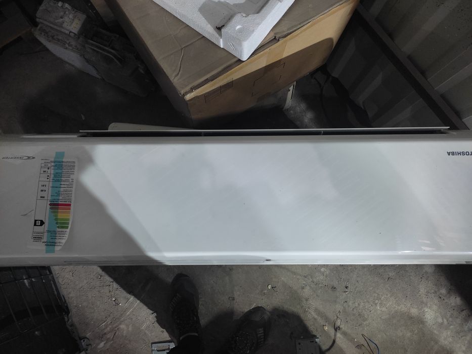 Кондиционер инверторный TOSHIBA 22 на 70 м.кв премиальный класс.