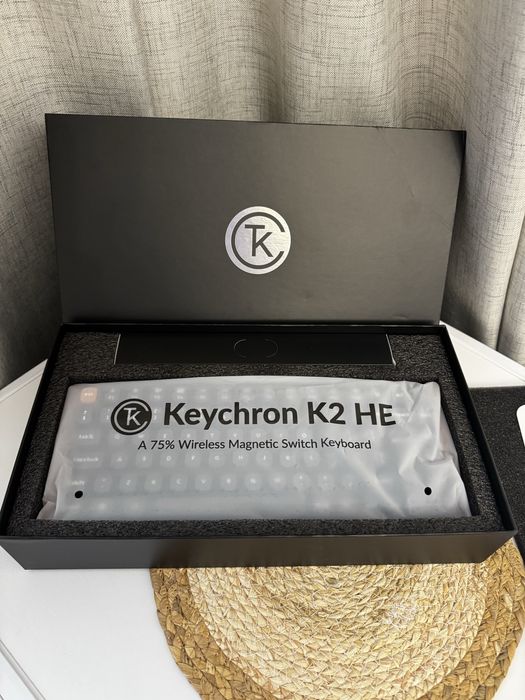 бездротова клавіатура Keychron K2 HE.