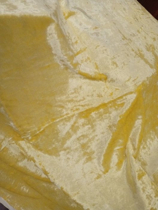 Плюш жёлтый советских времен