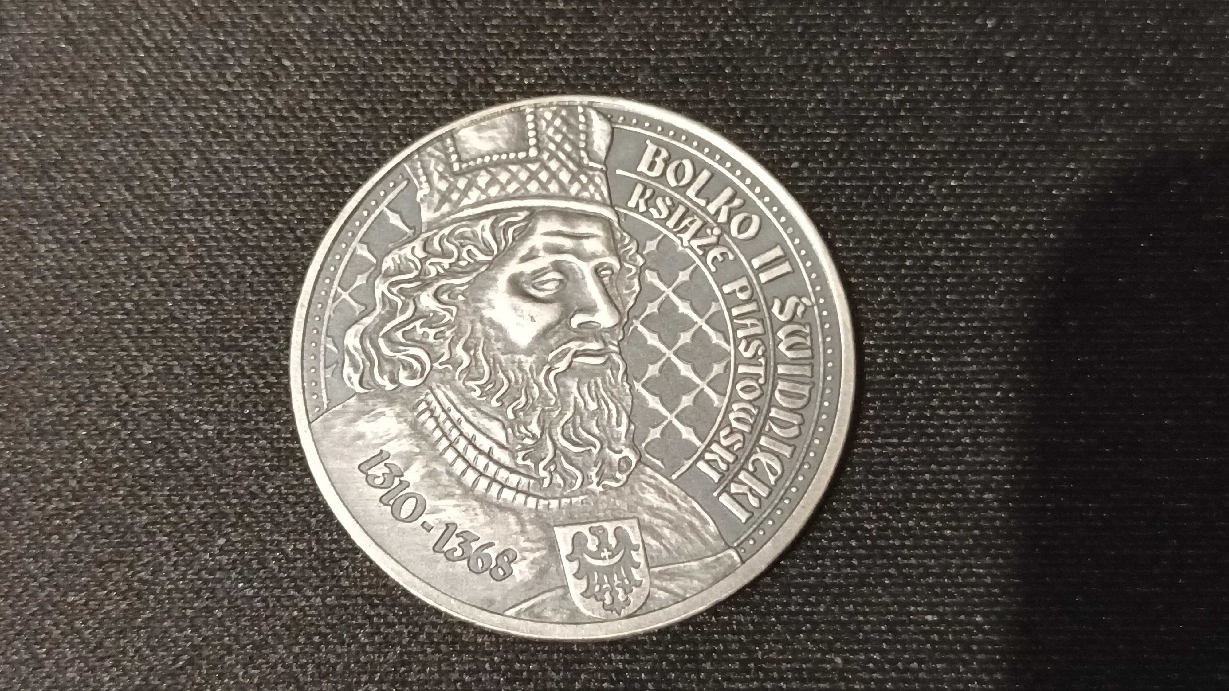 Złocona moneta z wizerunkiem Bolka II Świdnickiego