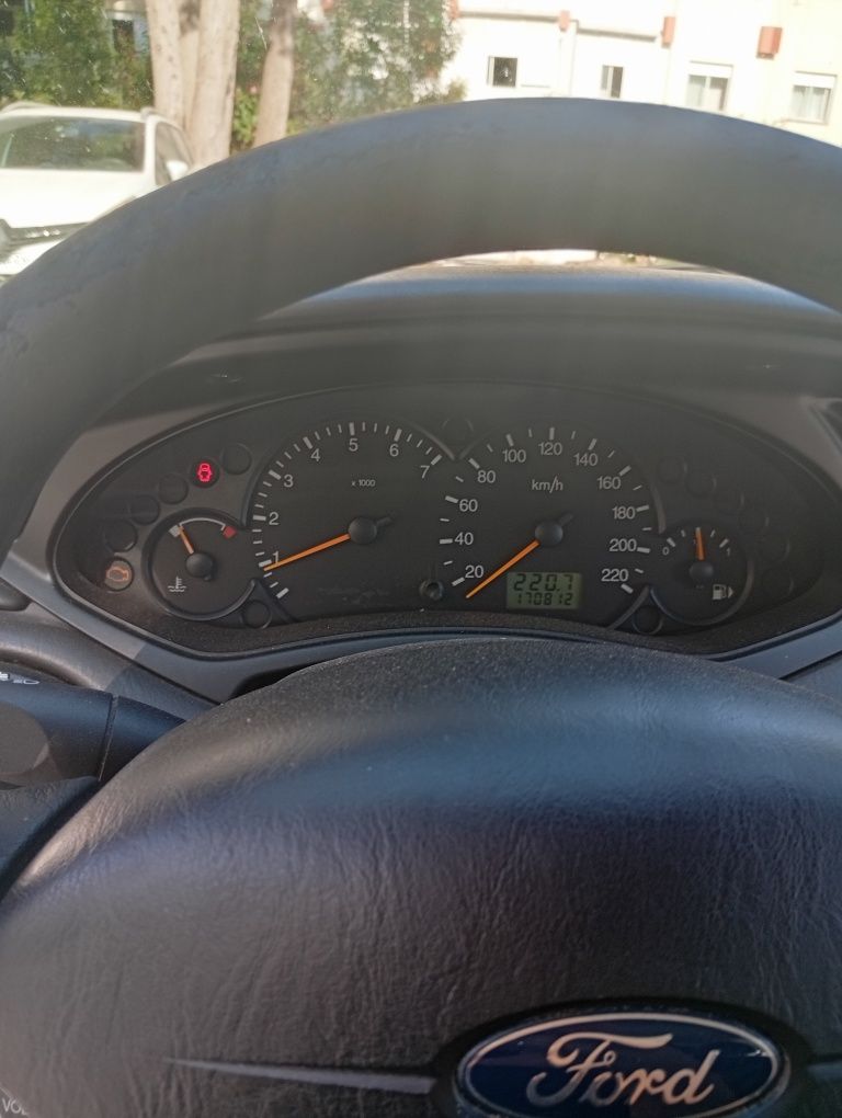 Ford focus 1.4 gás/gasolina