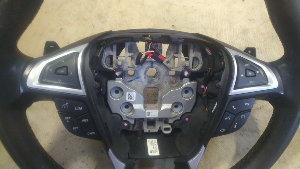 ) S-Max Mk2 kierownica wielofunkcyjna łopatki
