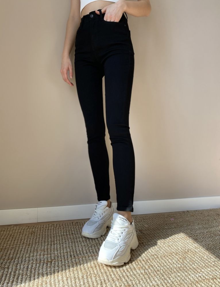 Черные женские скинни джинсы
