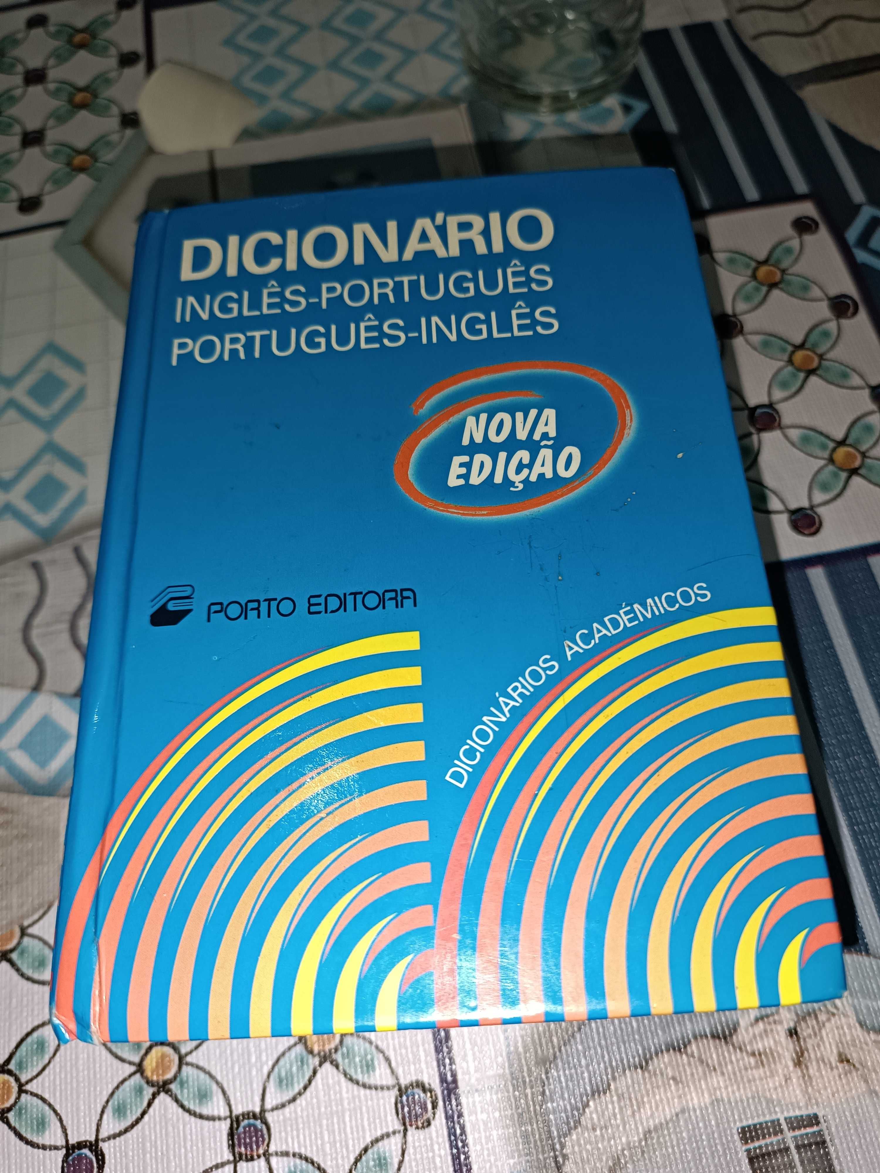 Dicionário Português inglês e inglês para português