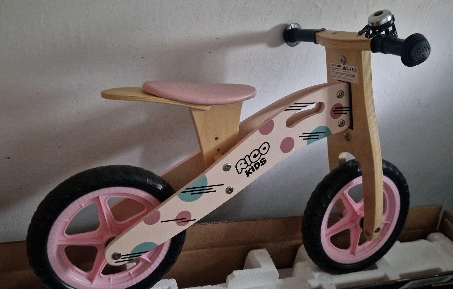 Nowy rowerek biegowy