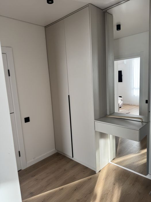 ЛЮКС апартаменти  в центрі міста з власним паркомісцем