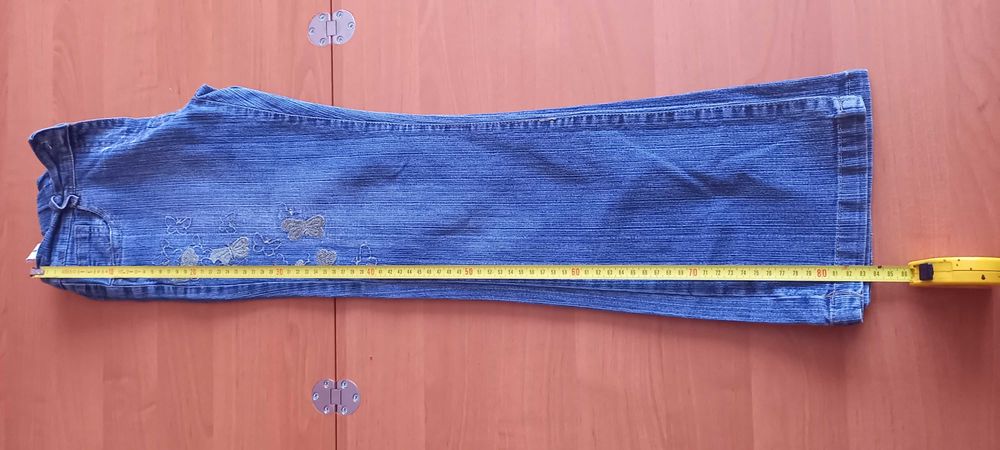 Spodnie dzinsowe 140 rozmiar