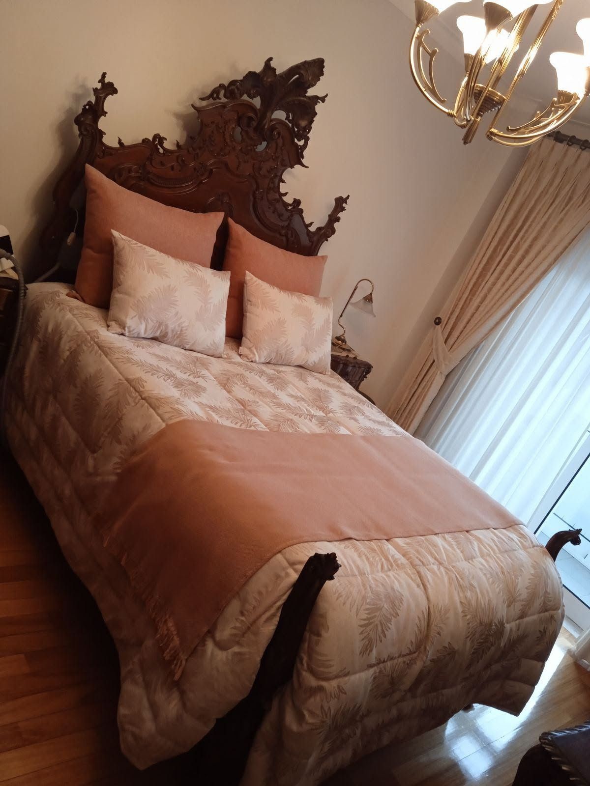 Quarto de casal em ótimo estado!