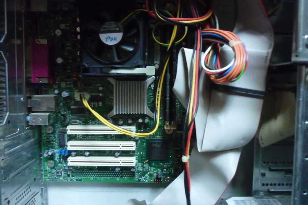 ПК OEM -Software +Wind.XP prof.1-2 CPU (б-у)скидка -80% см.фото