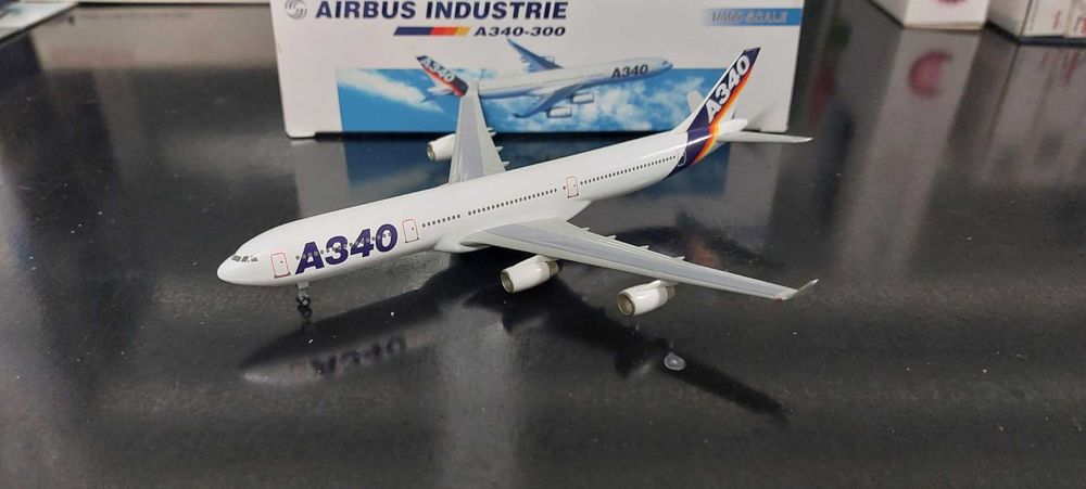 Avião Boeing Aviões Airbus escala 1/400 em Metal Varios Ver Fotos 16