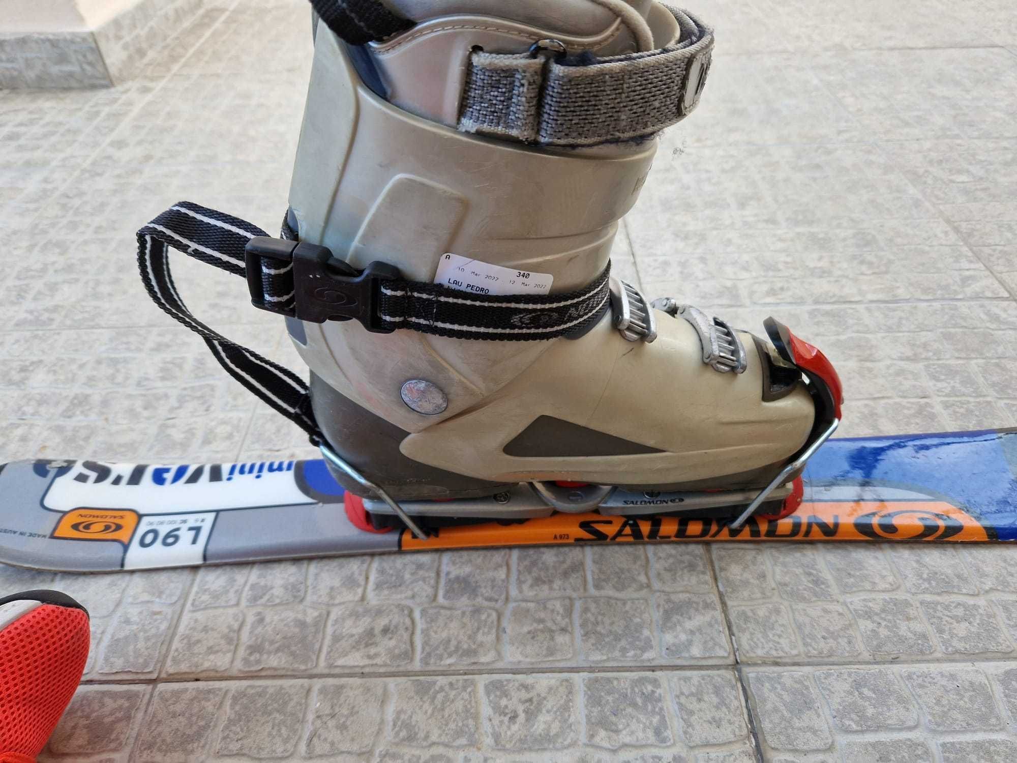 Solomon mini.skis
