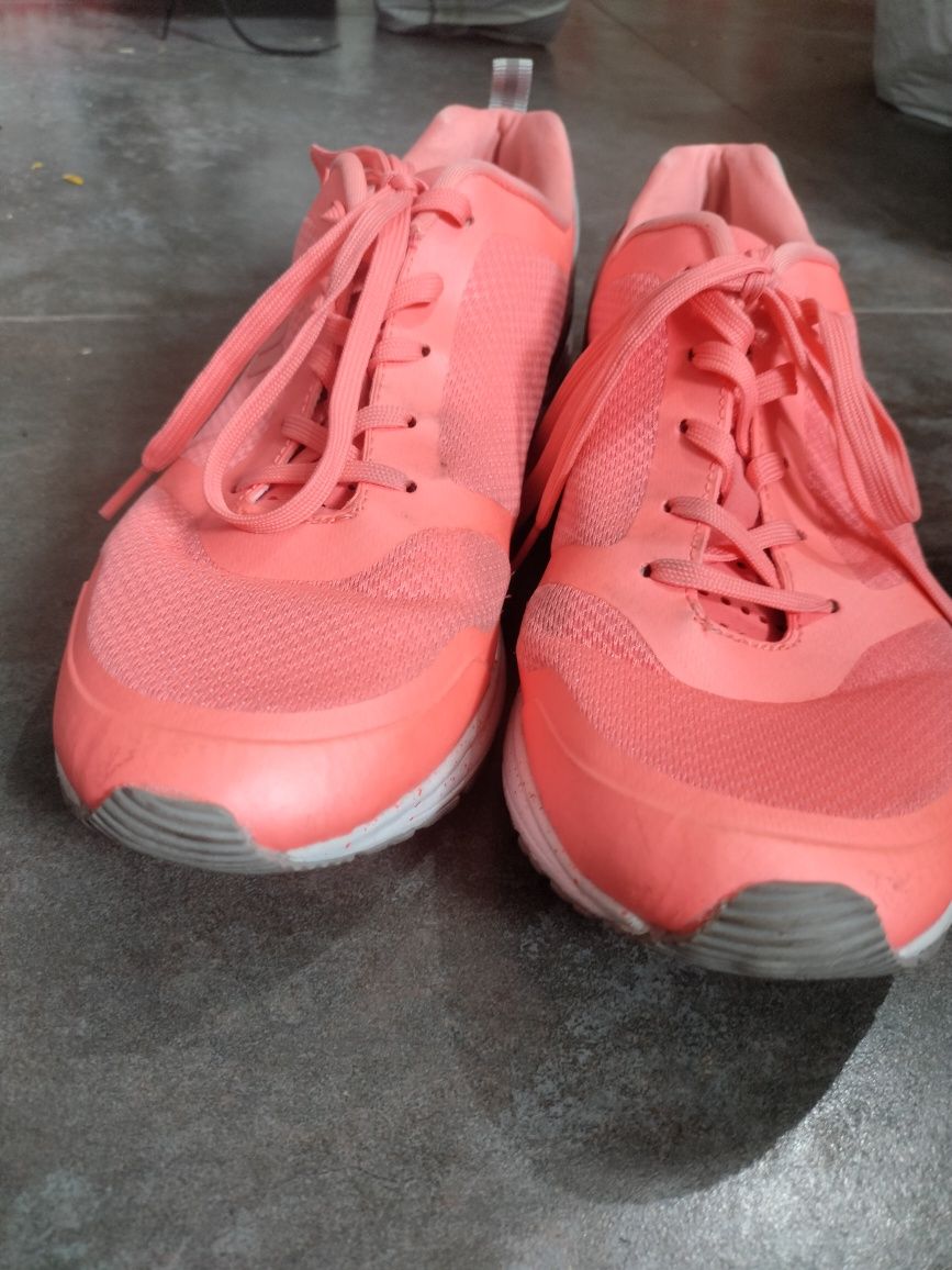 Adidasy 4F 40 26.5cm stan bardzo dobry