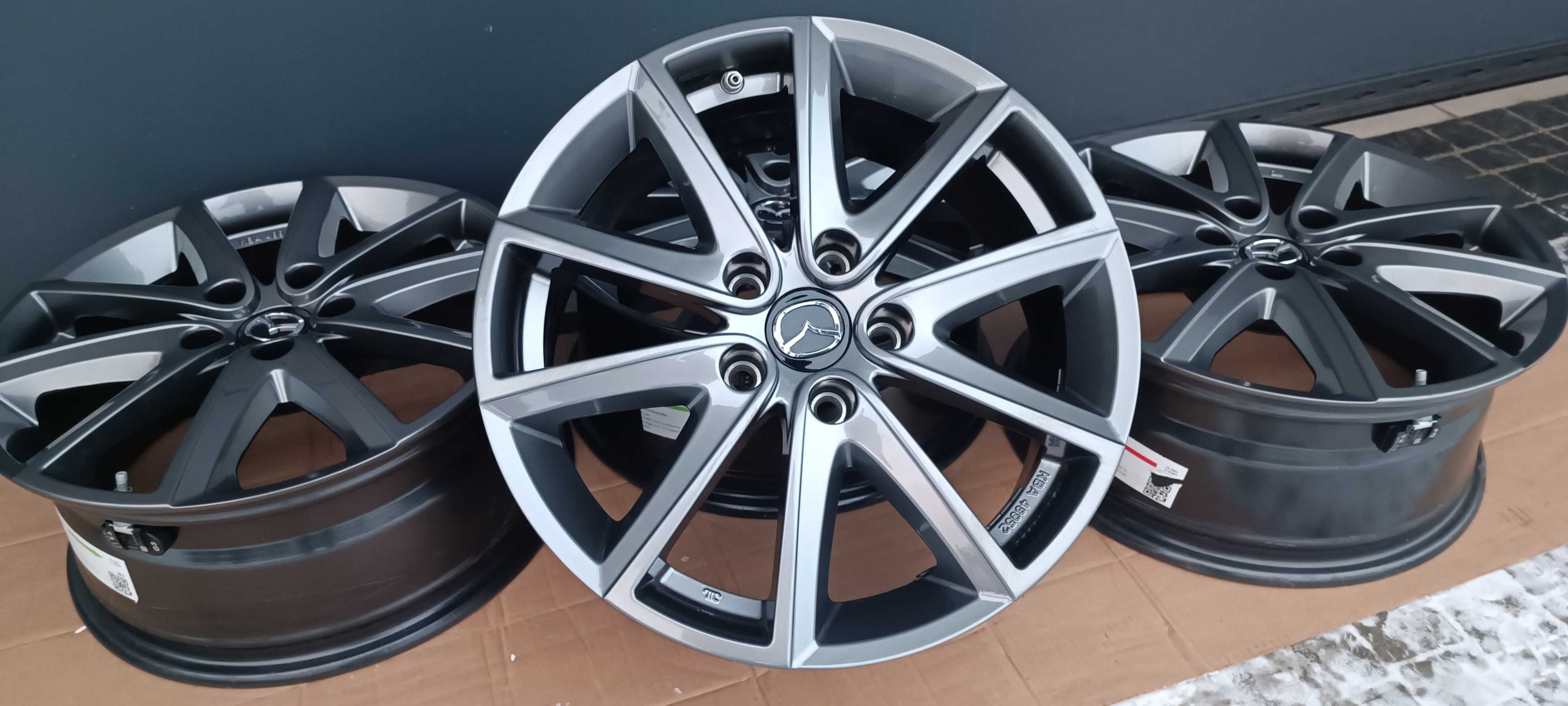 4× Alu Felgi 17" 5x114.3 Oryginał Mazda 6 CX3 CX5  Titanium czujniki