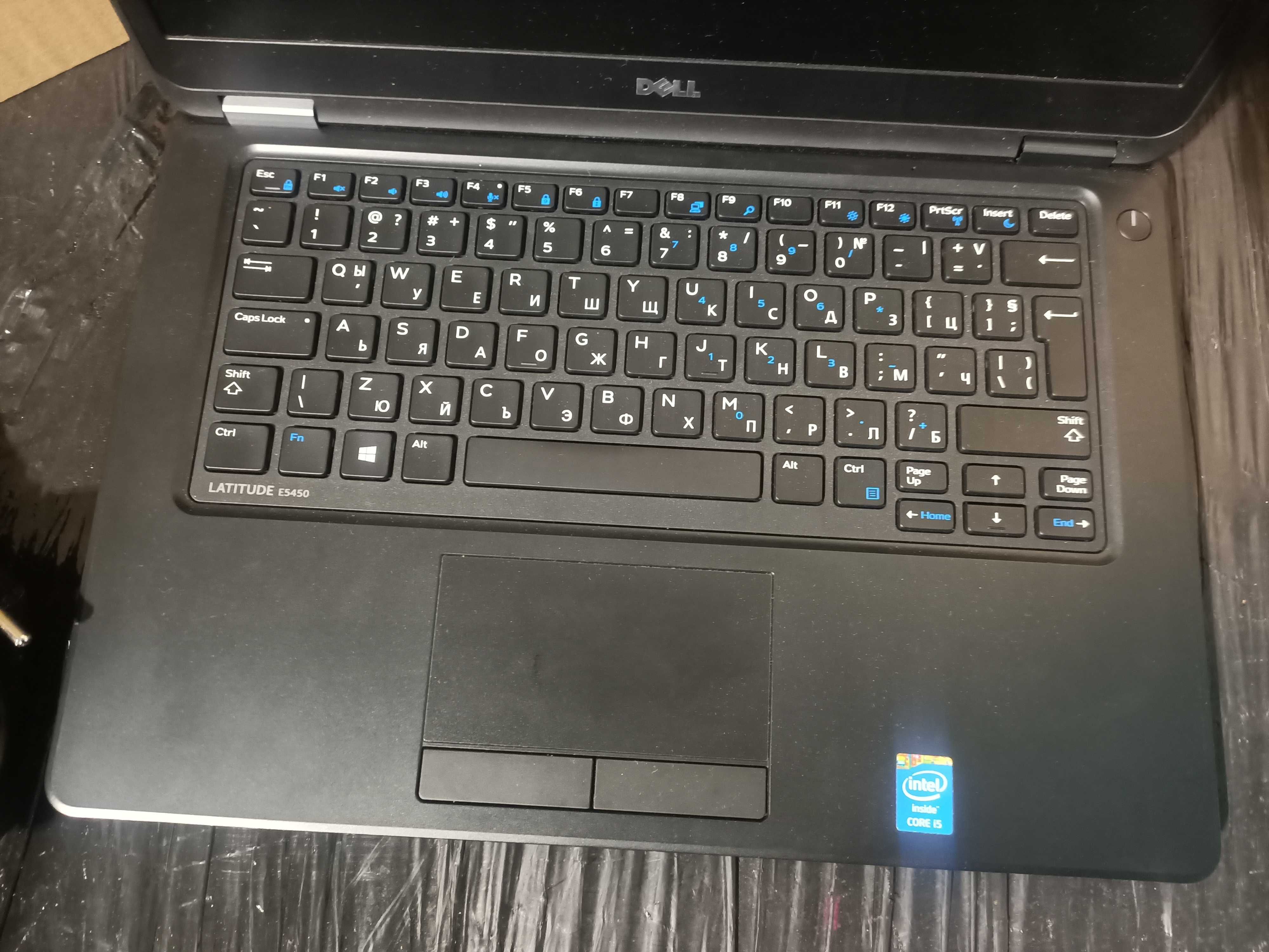 Portátil Dell i5 8GB