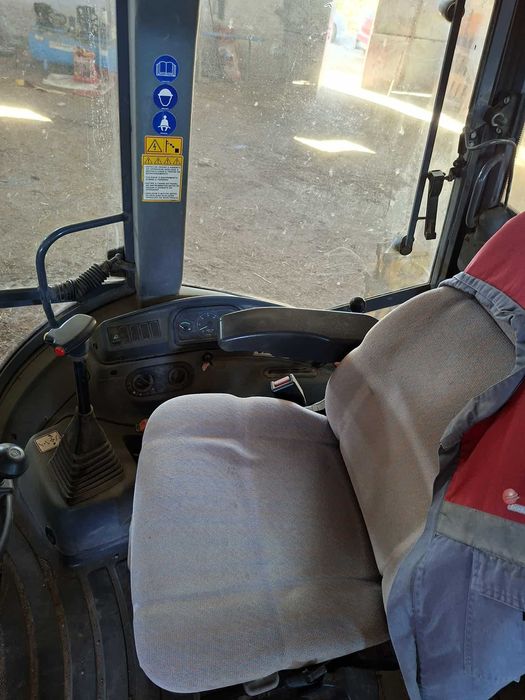 NewHolland LB115 De 115CV