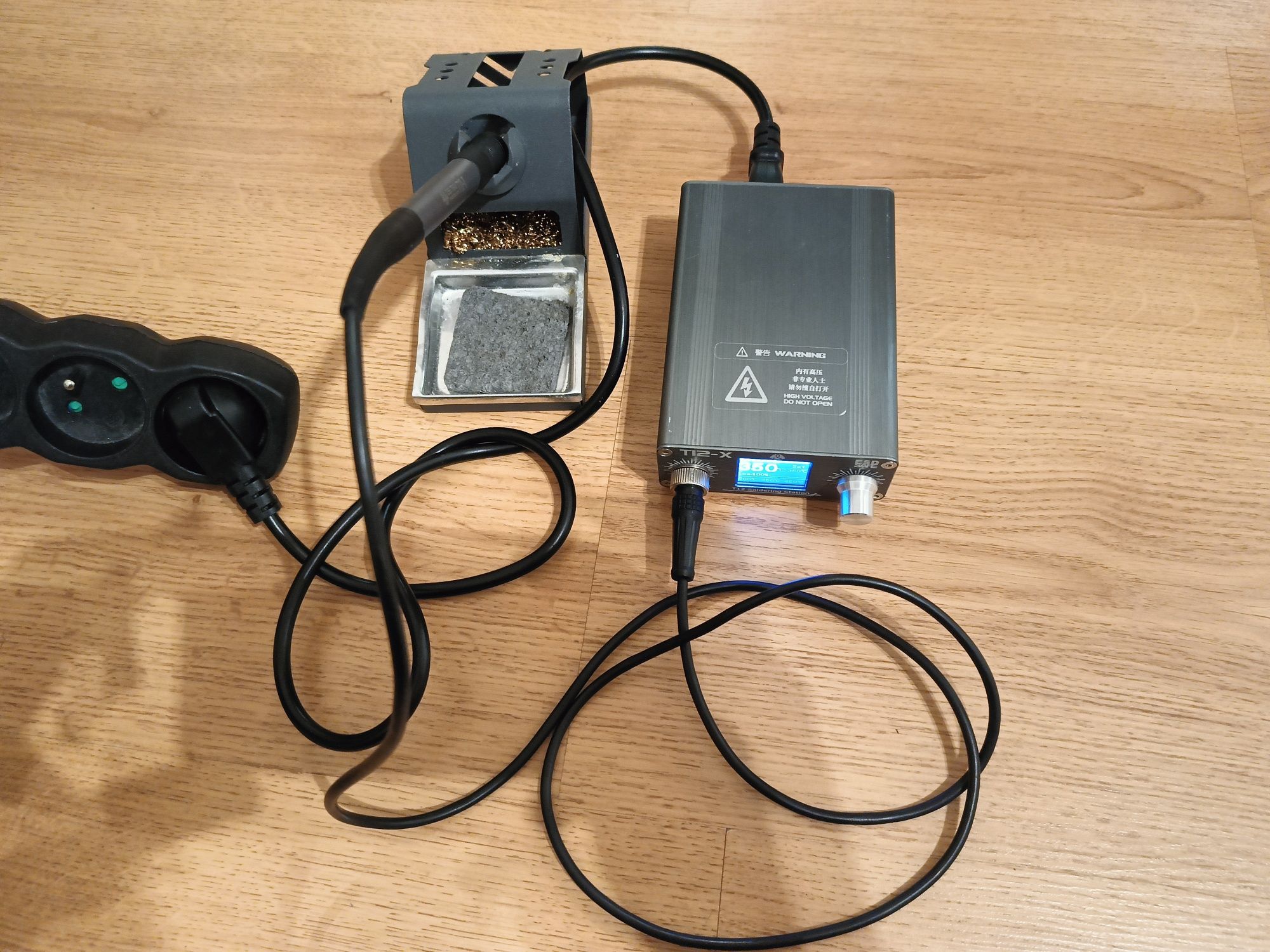 Stacja lutownicza OSS TEAM T12-X Plus