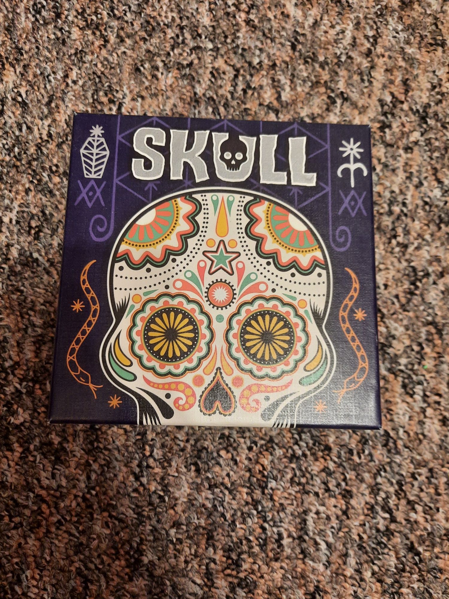 Gra skull dla wielu osób