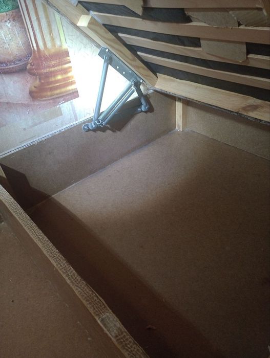 Продам двоспальне ліжко