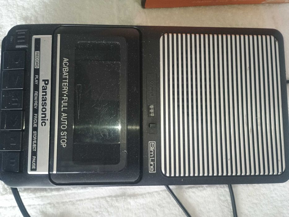 Magnetofon kasetowy Panasonic model RQ-2102