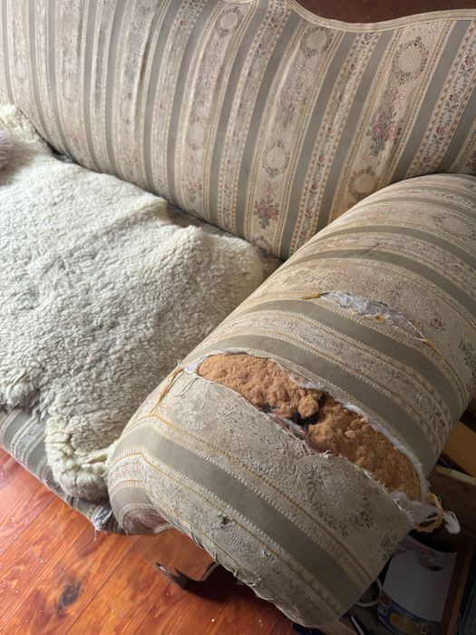 Sofá antigo para restauro / BIEDERMEIER / Chaise longue /