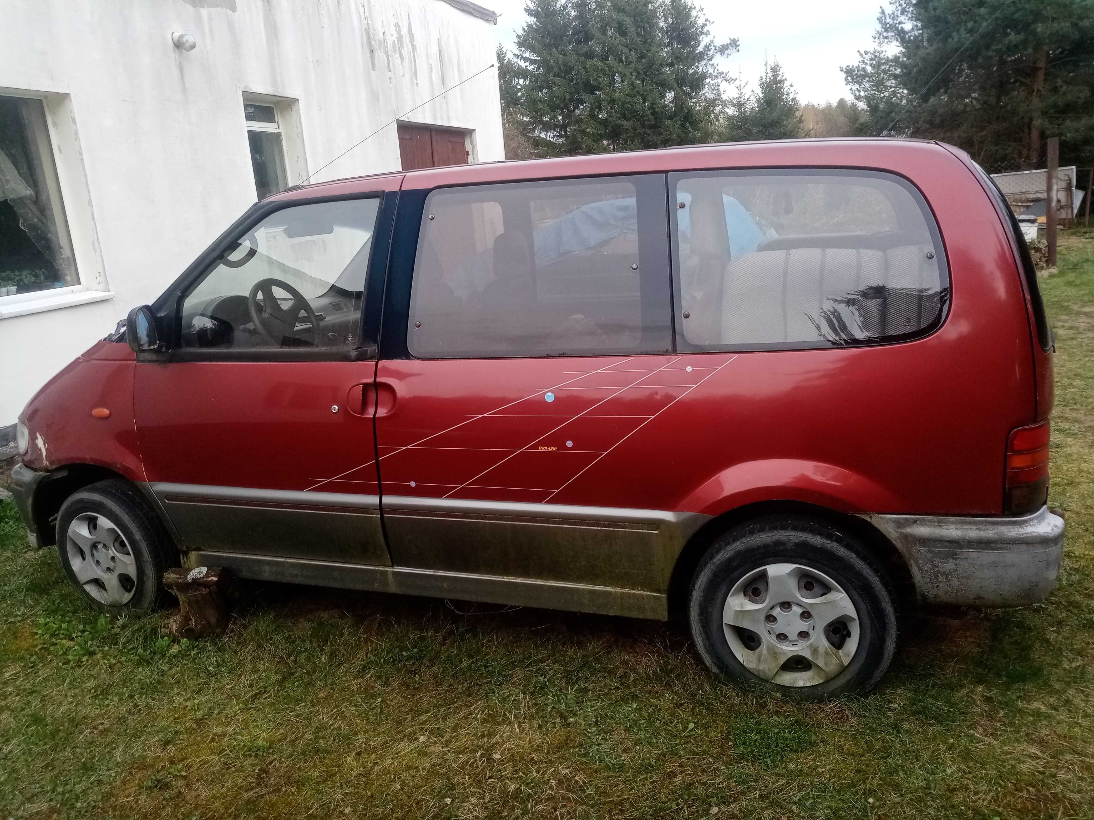 Nissan Serena, 2.0 benzyna, sr 20 de,